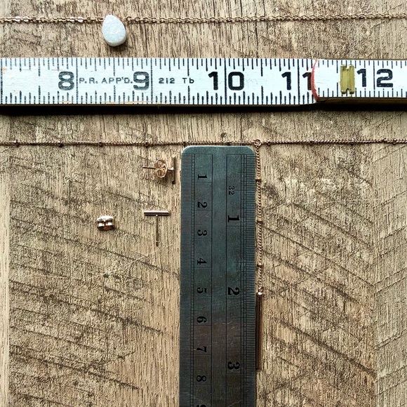 NWOT Set 2 Layering Necklaces & Stud Earring’s, Crystal Layered Necklace, Boho - Picture 8 of 12